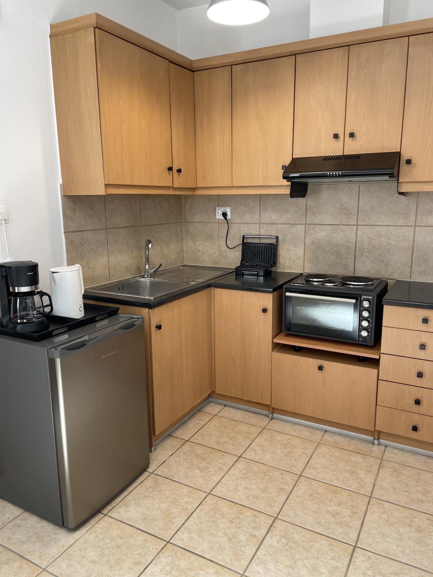 Mini Art Apartments Gerani  Екстериор снимка