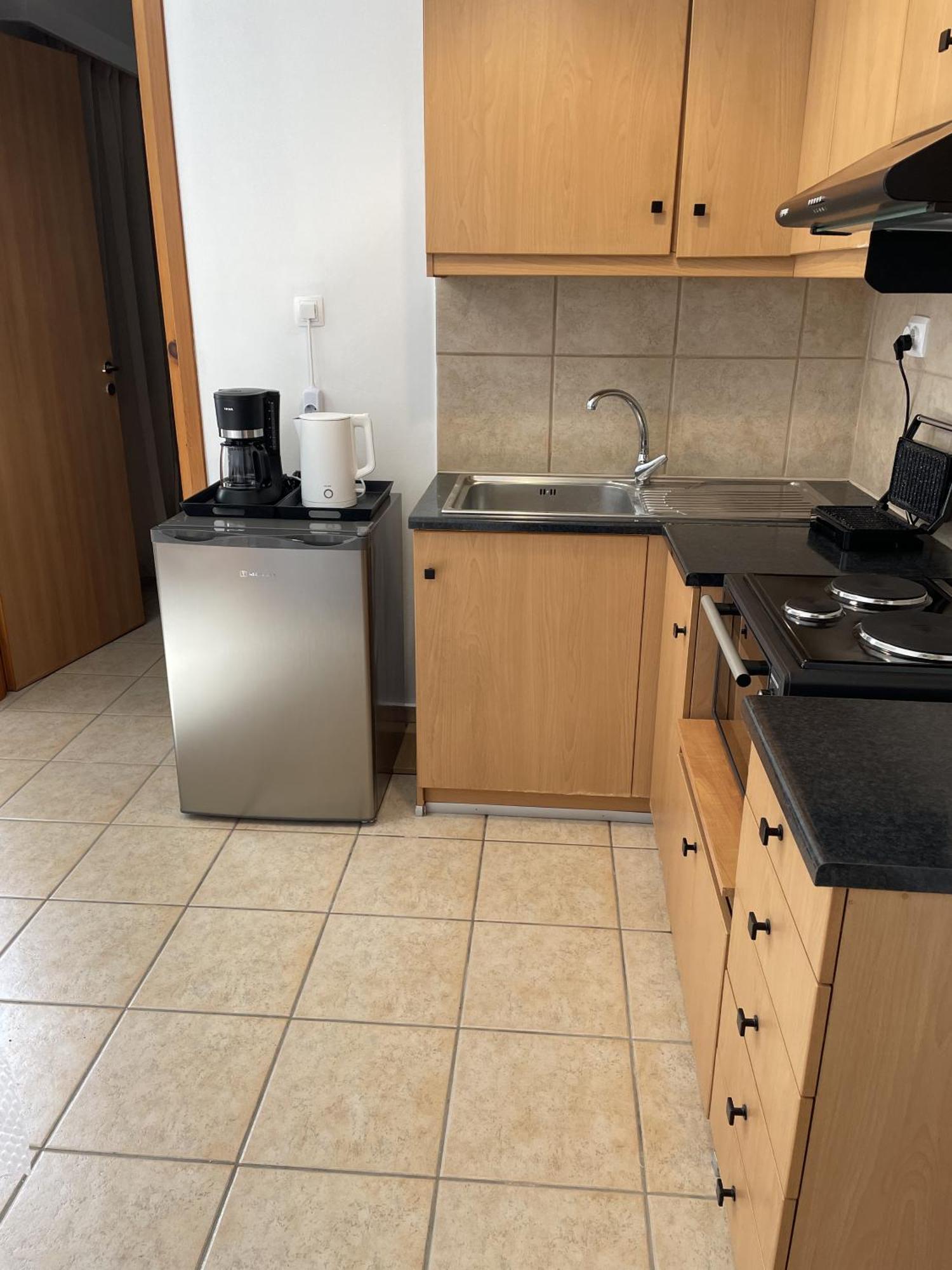 Mini Art Apartments Gerani  Екстериор снимка