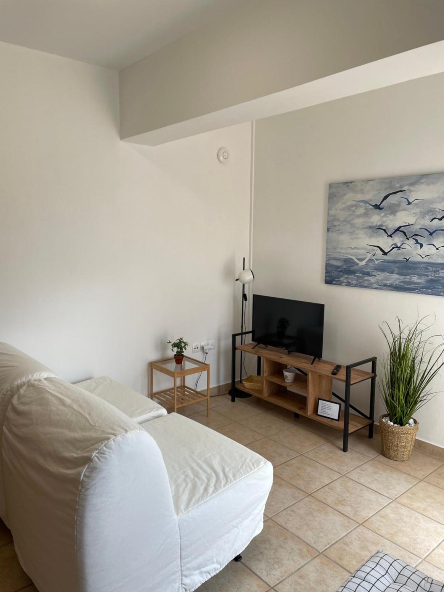 Mini Art Apartments Gerani  Екстериор снимка