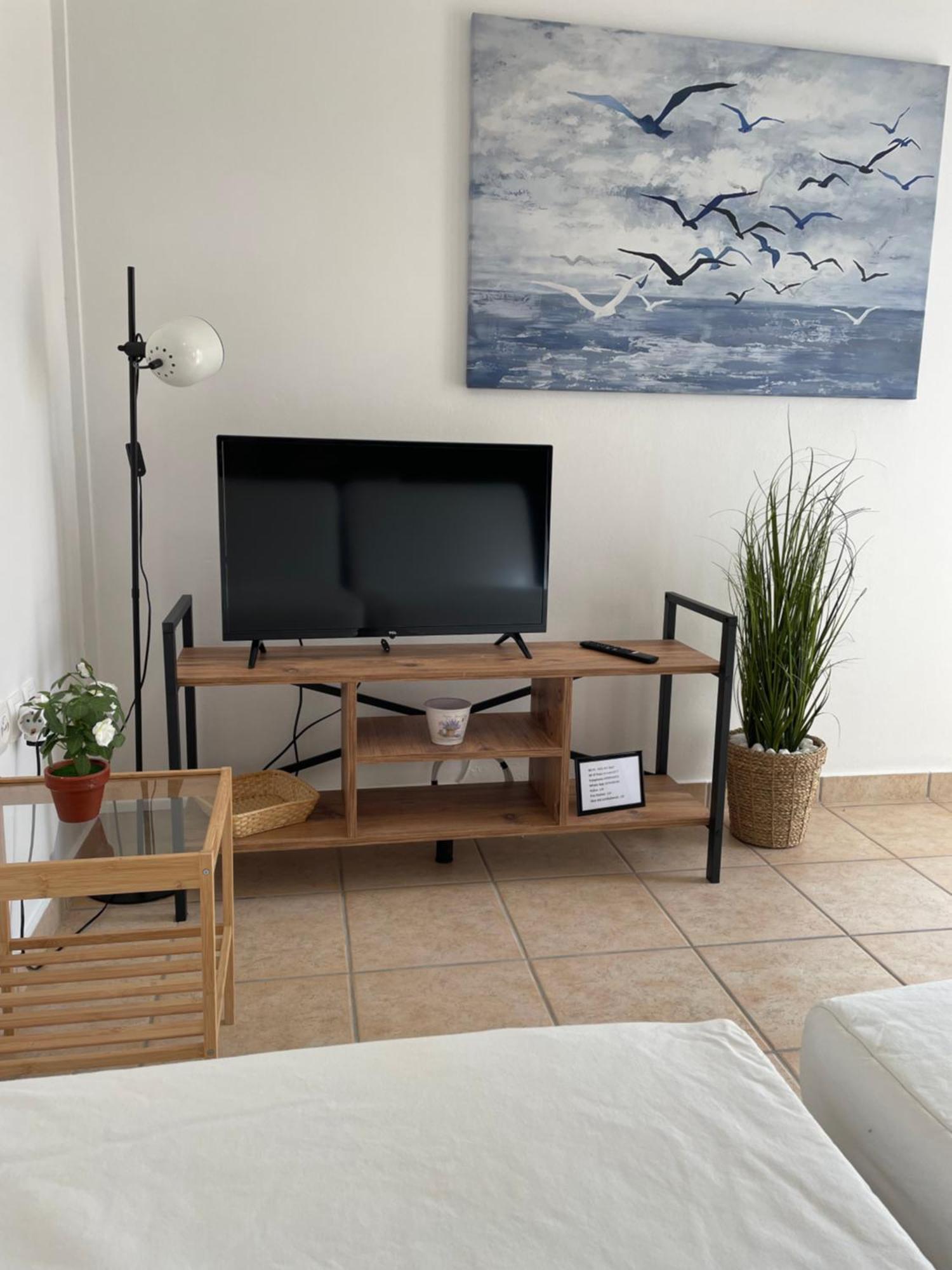 Mini Art Apartments Gerani  Екстериор снимка